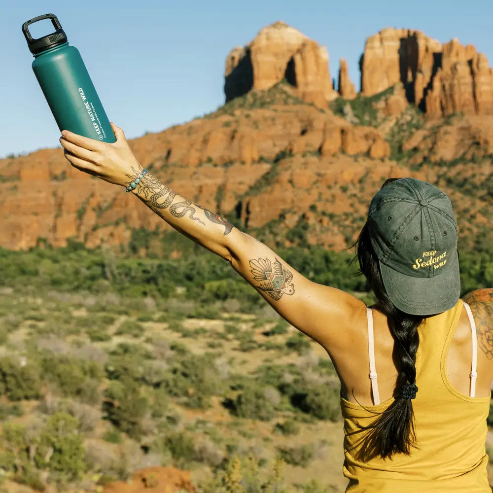 Keep Nature Wild Insulated 32oz Water Bottle with Handle Clip
