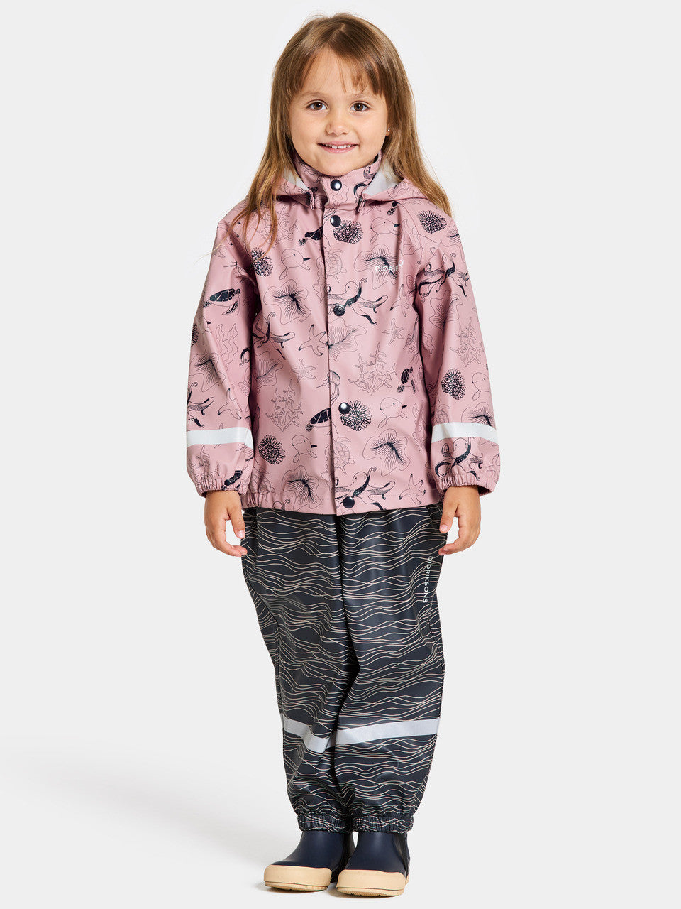 Kids Waterproof Unlined Printed Rain Set- Slaskeman – Jacket & Bibs, PU | Didriksons #color_soft-pink