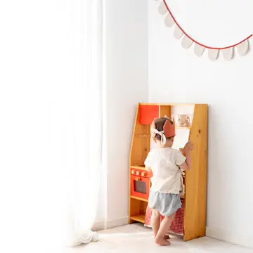 Reversible Crown with Pompoms-Sand