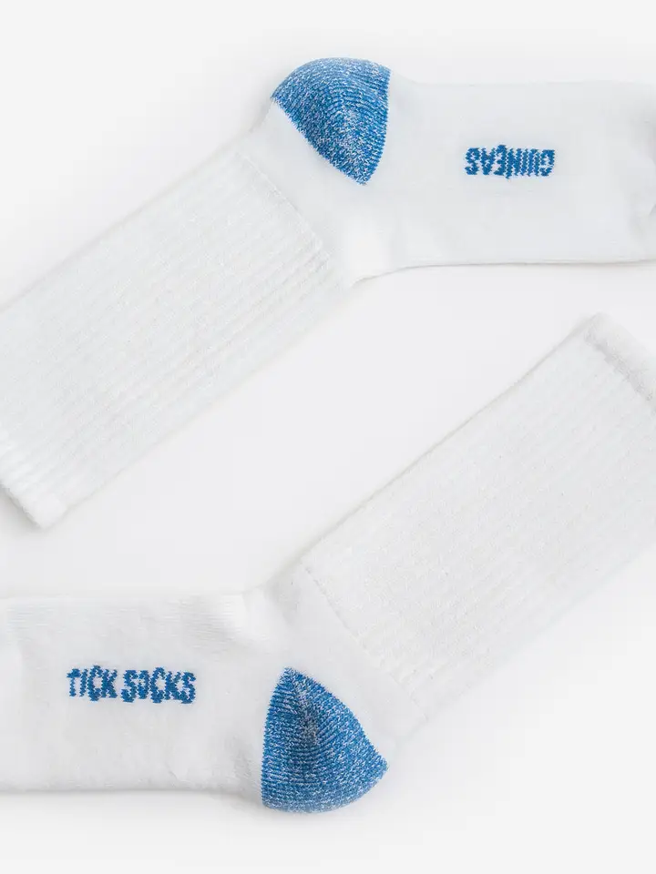 Kids Tick Repellent Socks by Guineas – Outdoor School Shop
